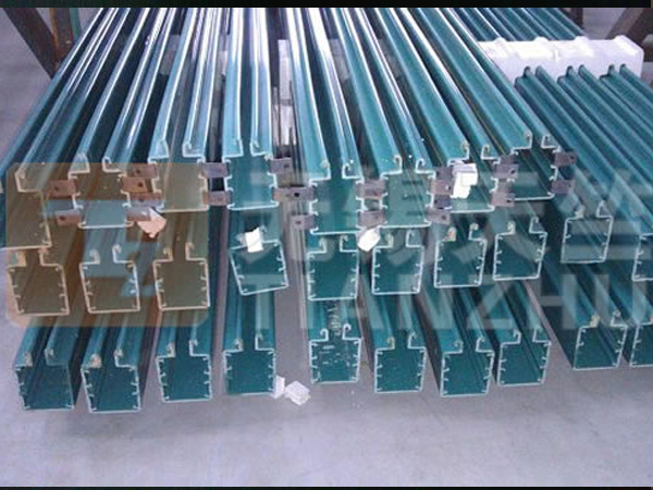 多極滑觸線系列.jpg 多極滑觸線系列.jpg